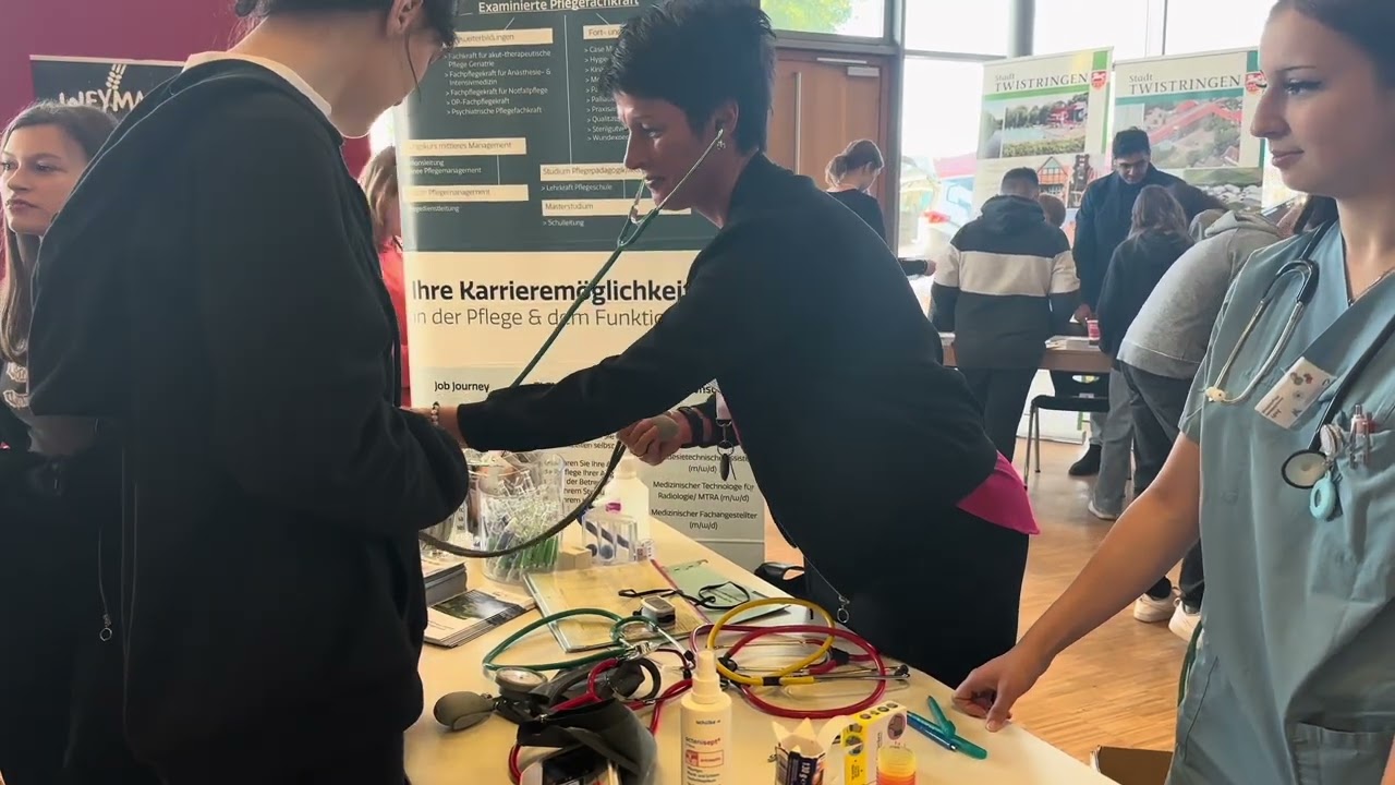 Zweite AZUBIpoint Berufsmesse an der Haupt- und Realschule Twistringen